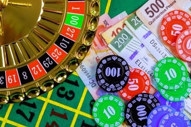 Koprok card game table on jokertoto slot showing hand rankings and live dealer